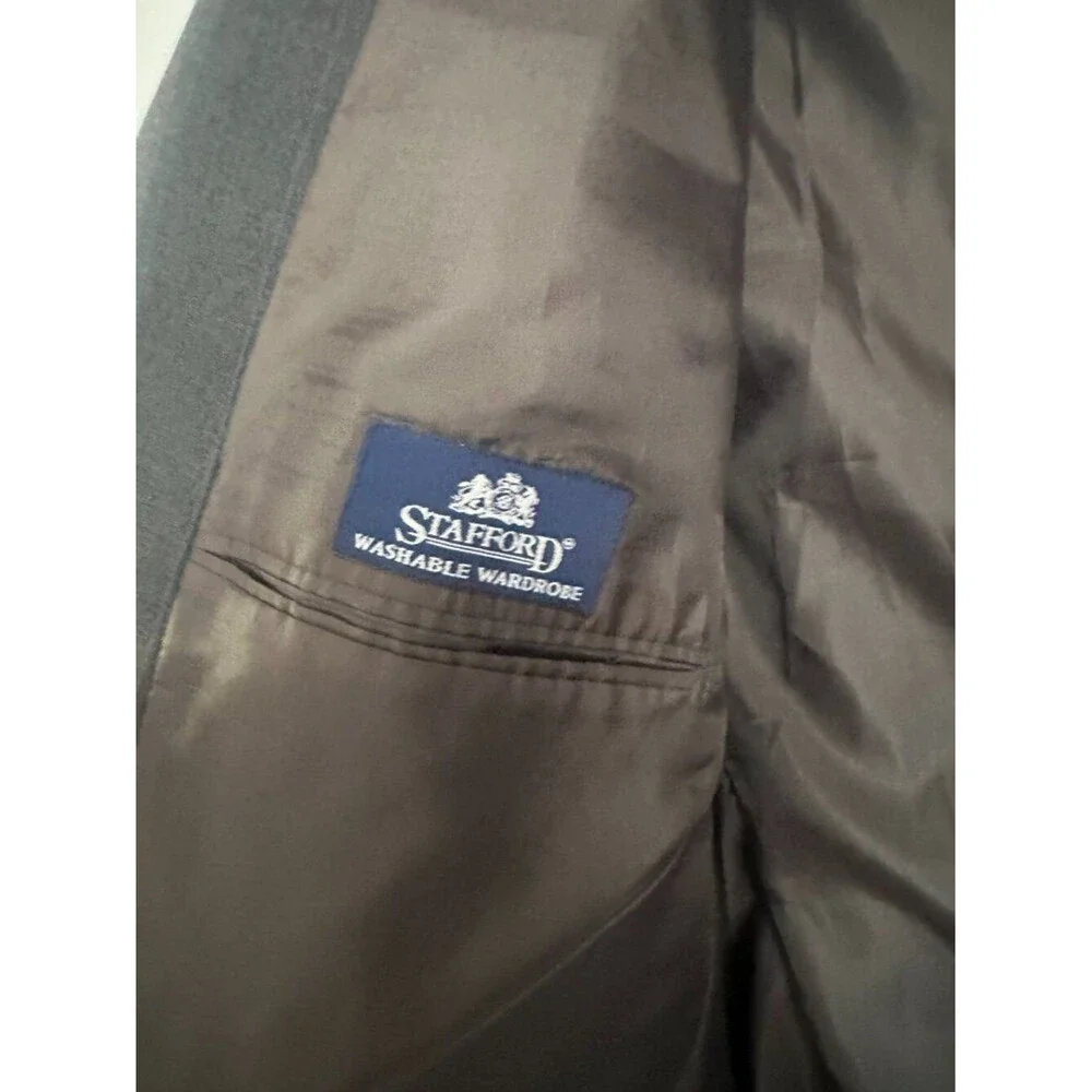 Stafford Washable Wardrobe Gray Pinstripe Blazer Men’s 44 Short Wool Blend